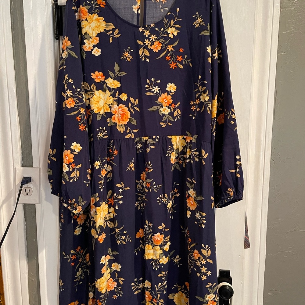 Old Navy floral plus size dress, size 3X, 3/4 sleeves